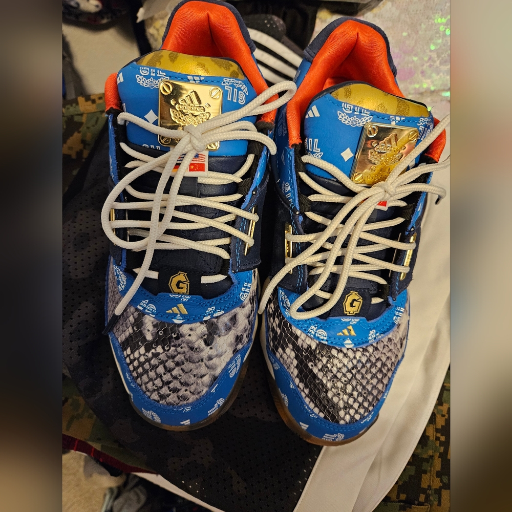 Adidas Mens basketball shoes